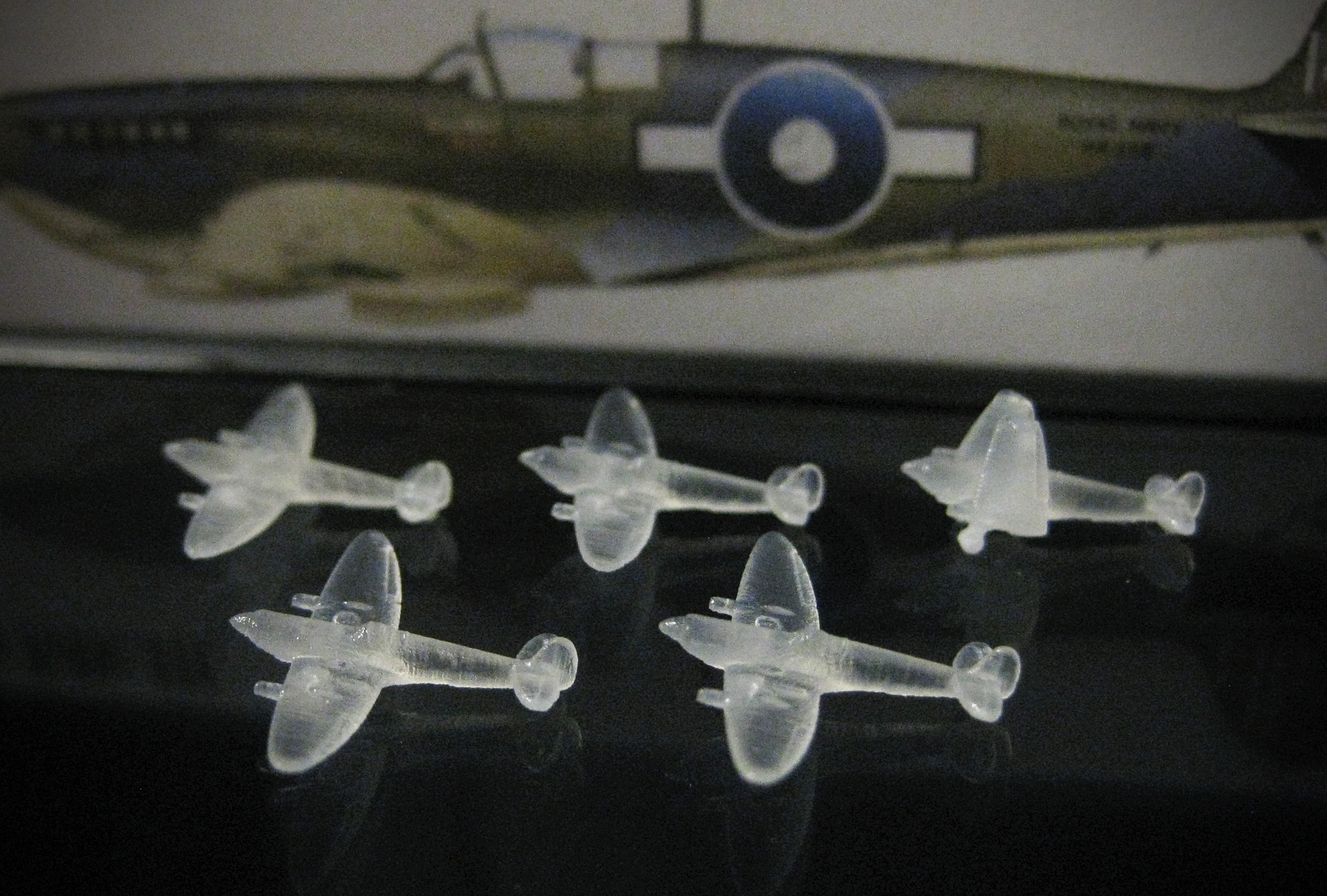 1/700 Supermarine Seafire Mk.III w/gear down (x5)